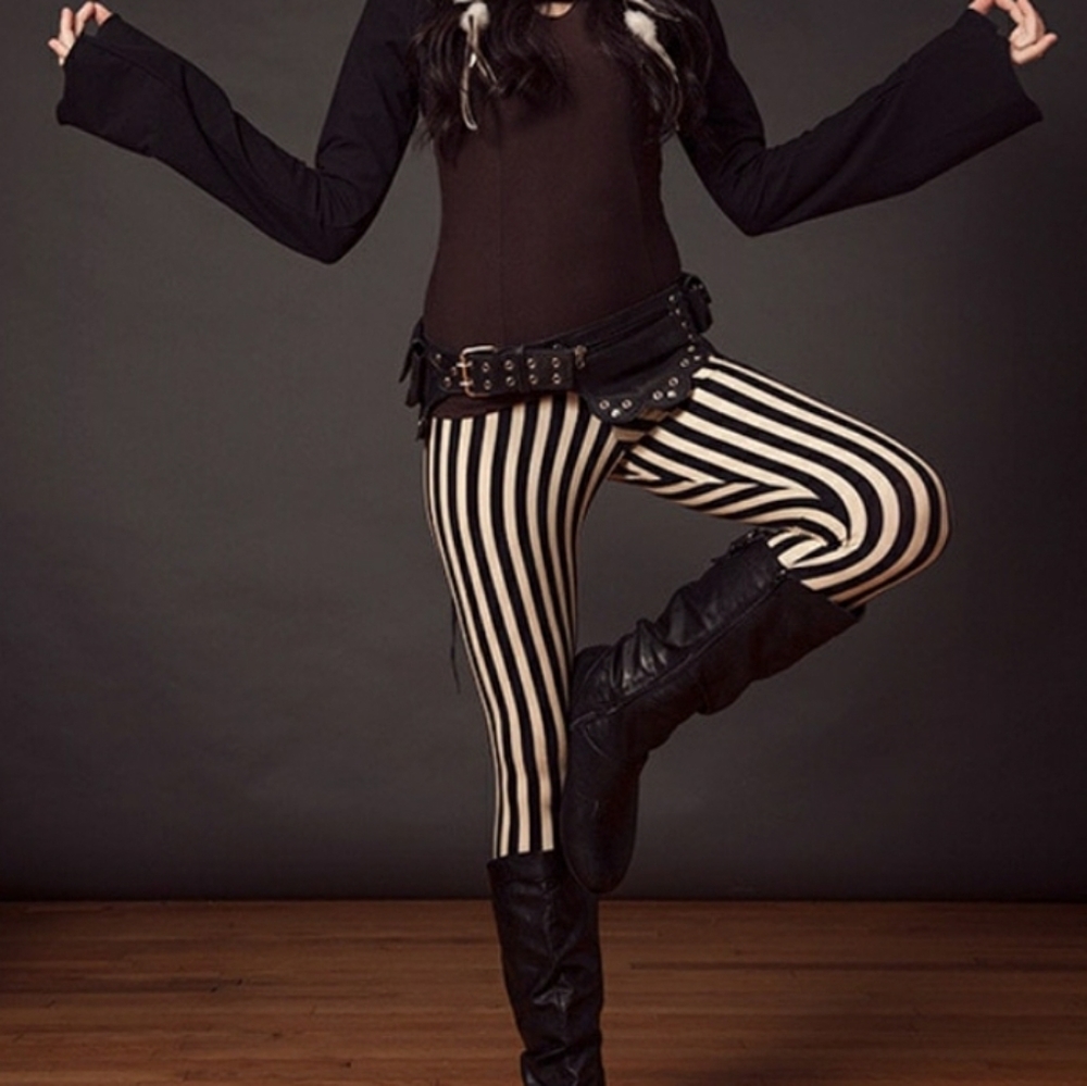 Harmonic Threads Striped Leggings